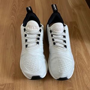 Womens Nike Air Max 270